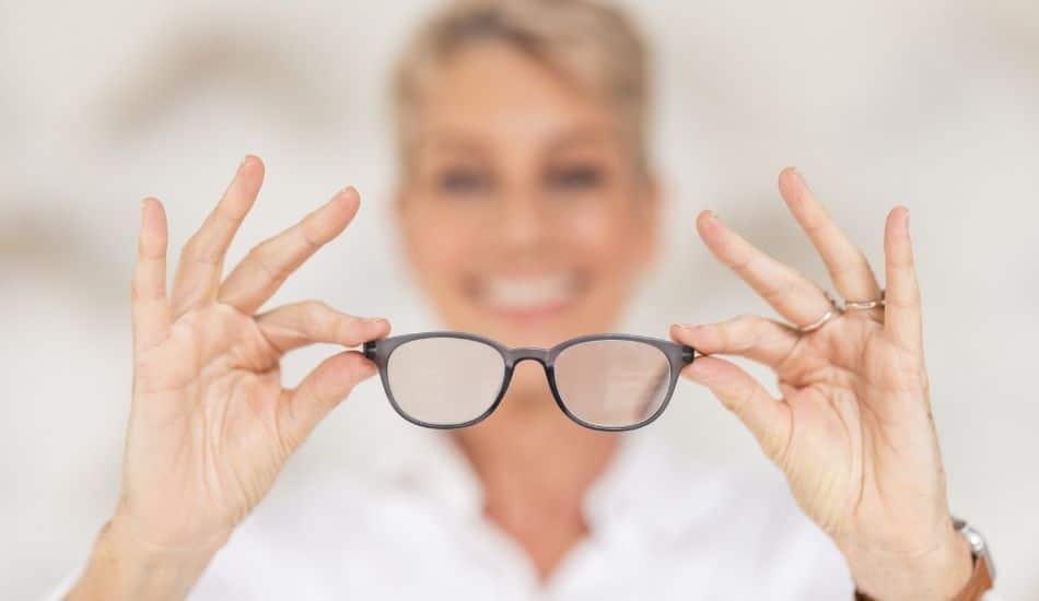 Qué diferencia hay entre gafas progresivas y bifocales